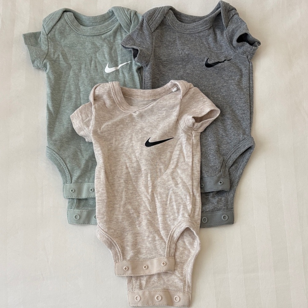 NIKE Bodysuit Trio